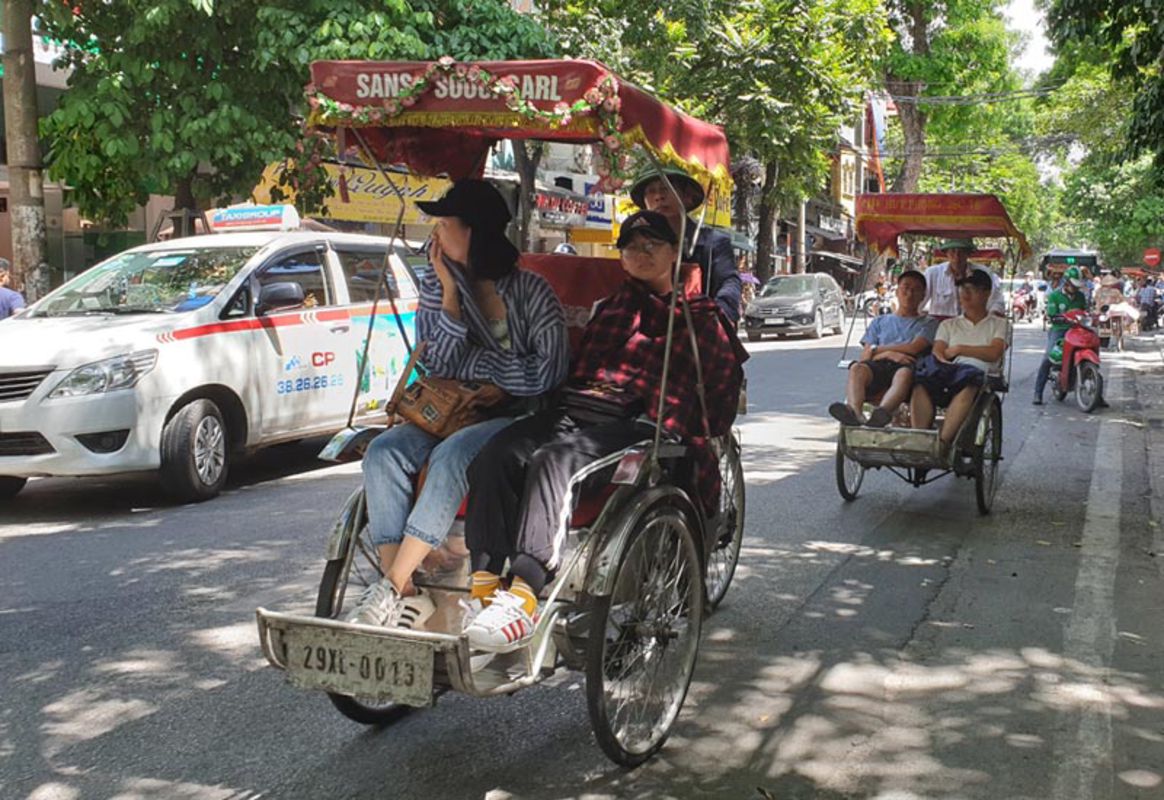 Experience Hanoi Tours with sustainable adventures