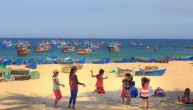 Capture the serene beauty of Dak Lak’s coastal gem