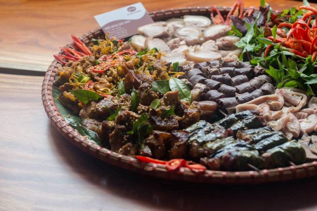 Photograph the authentic allure of Hoa Binh’s food scene