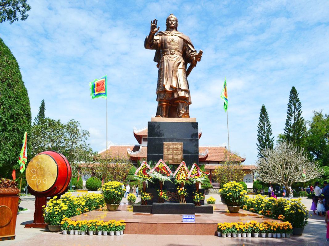 Experience Gia Lai Tours with sustainable adventures