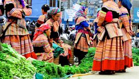 Experience Hoa Binh Tours with sustainable adventures
