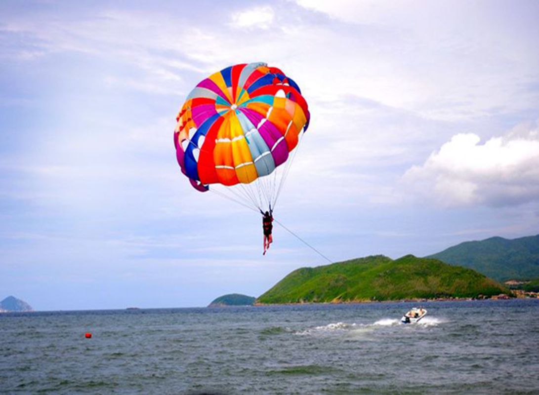Capture the exhilarating thrill of Khanh Hoa’s aerial gem