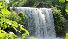 Dive into the relaxing charm of Hanoi Travel