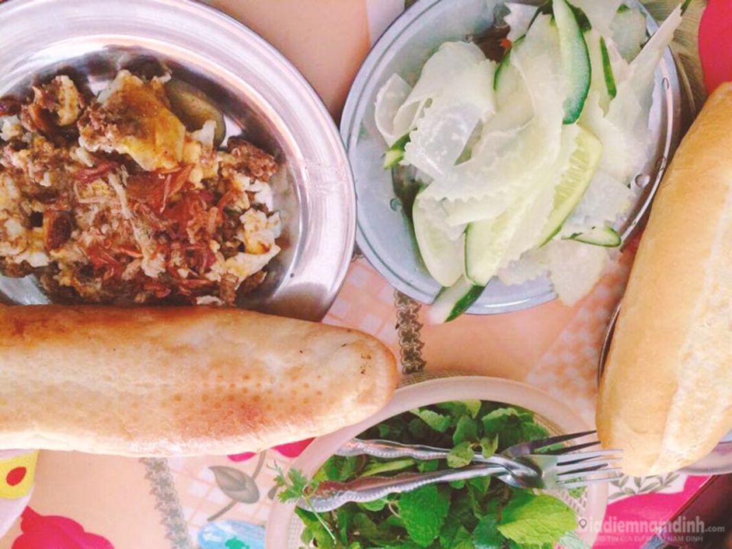 Capture the savory essence of Nam Dinh’s street food gem