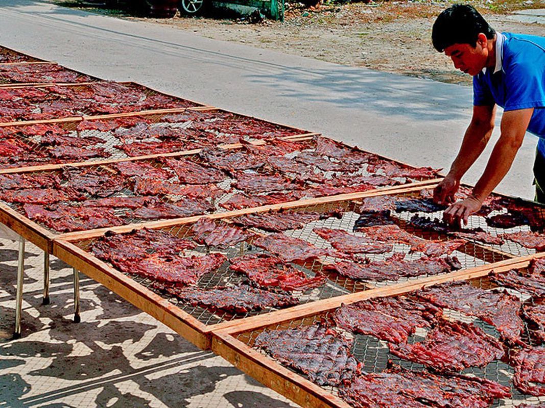 Experience Soc Trang Tours with sustainable dining
