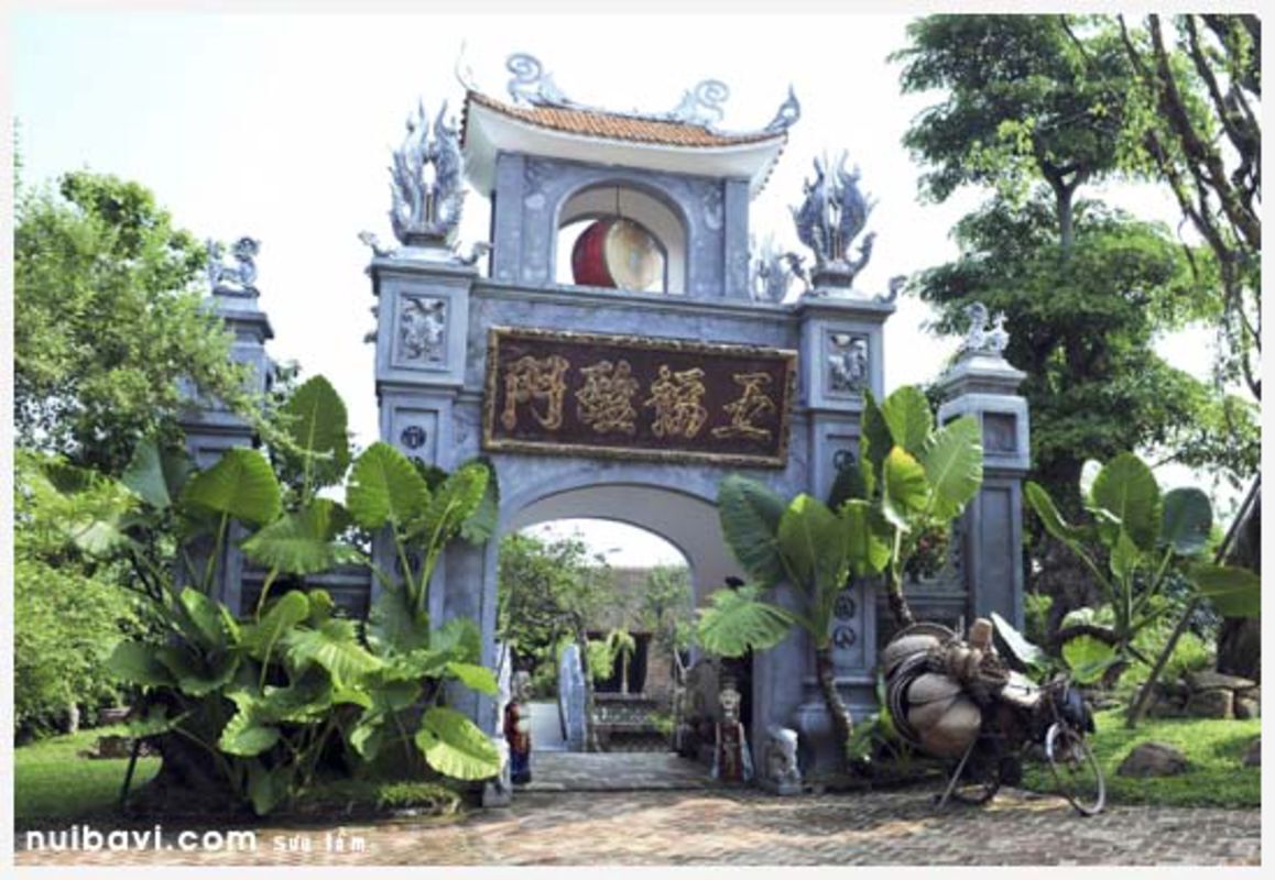 Capture the rustic charm of Hanoi’s cultural gem