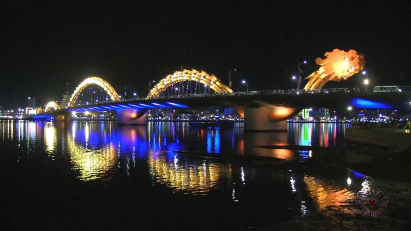 Photograph the dynamic allure of Da Nang’s nightlife