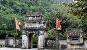 Dive into the cultural charm of Ninh Binh Travel