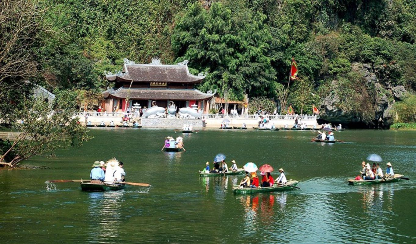 Start your Ha Tinh Travel with serene vistas