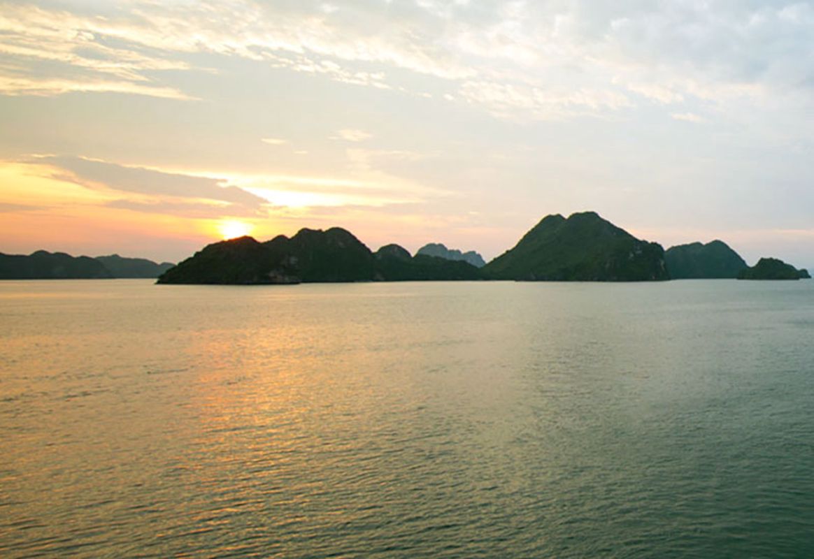 Start your Quang Ninh Travel with tranquil vistas