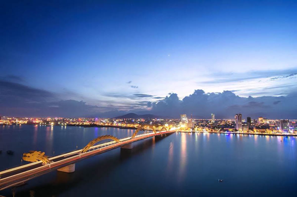 Capture the vibrant essence of Da Nang’s engineering gem