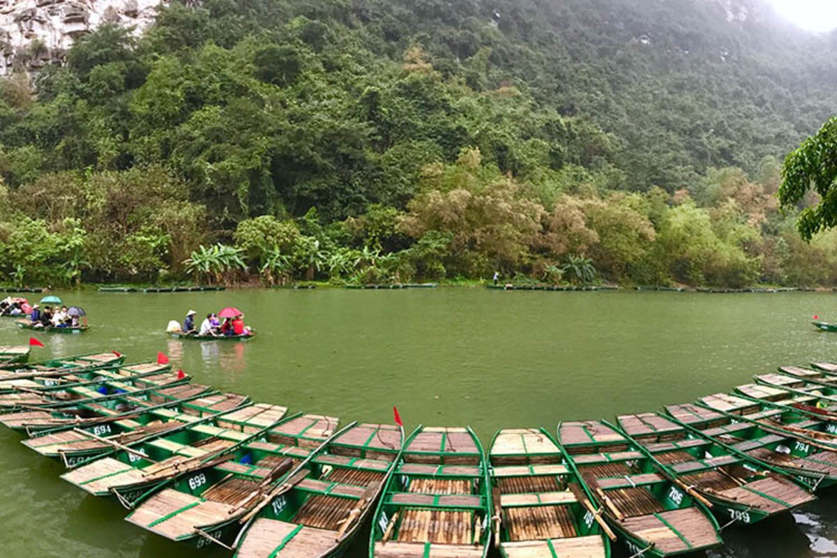 Any other experiences near by Trang An Grottoes?