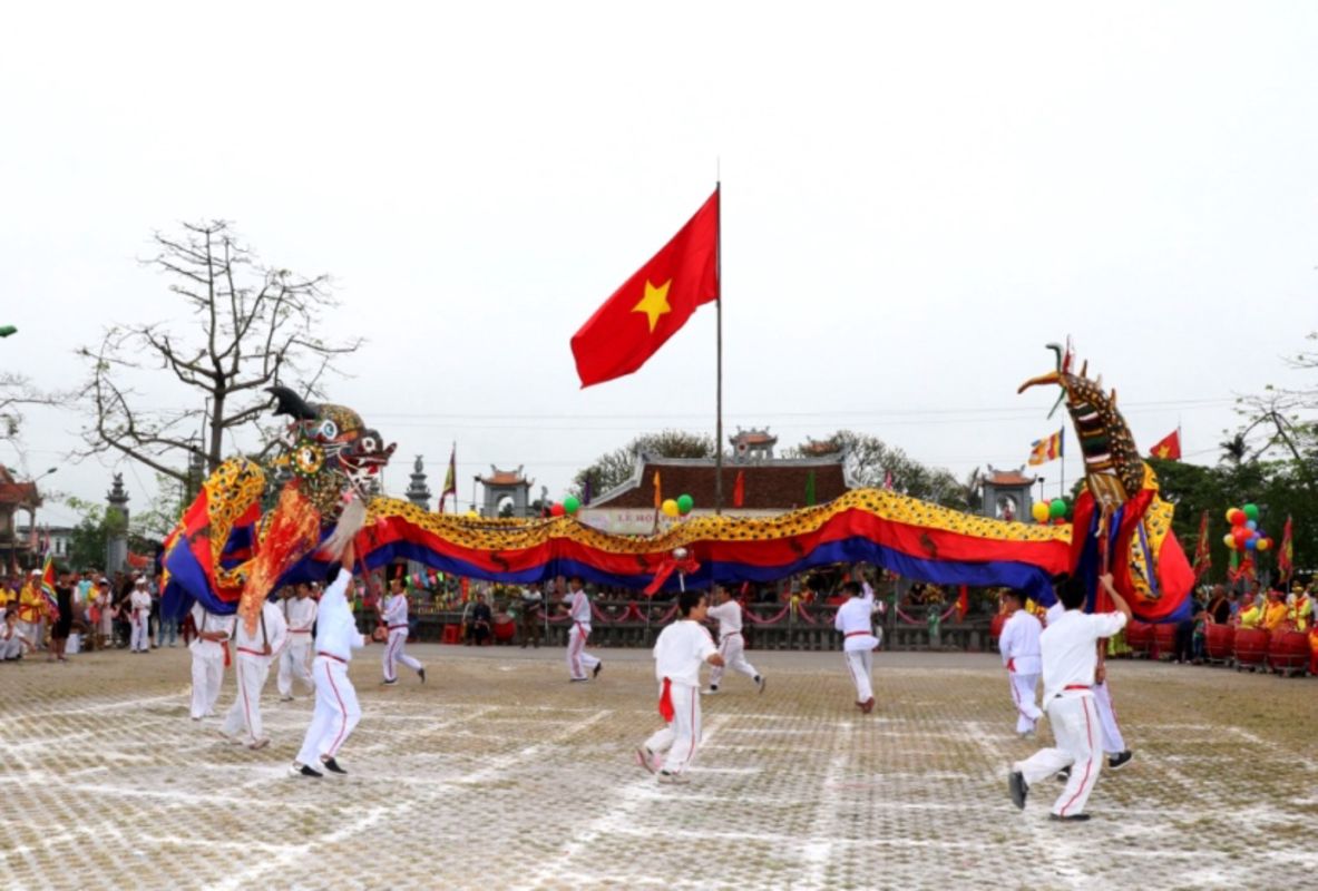 Experience Ninh Binh Tours with sustainable adventures