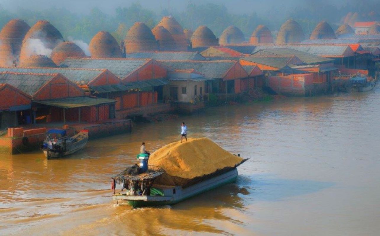 Begin your Vinh Long Tours with a scenic adventure