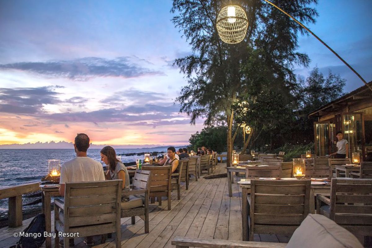 Photograph the entertaining allure of Phu Quoc’s nightlife