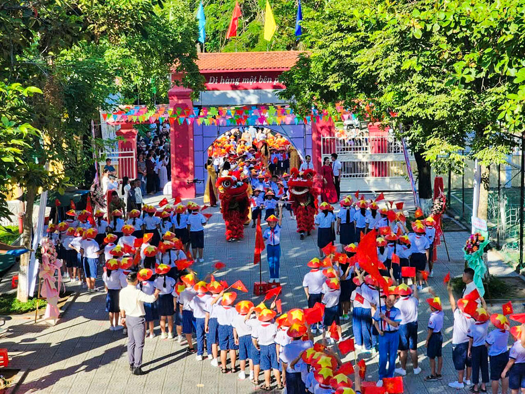 Start your e-visa-prepared journey with Vietnam’s vibrant glow