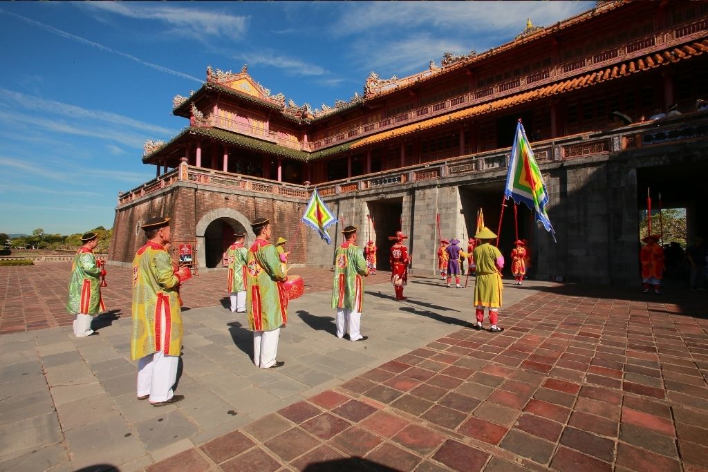 Embrace Vietnam’s cultural heritage in your leisure years