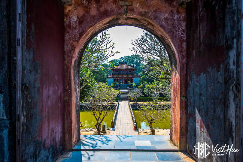 Capture the vibrant beauty of Vietnam with a visa for Uzbek travelers