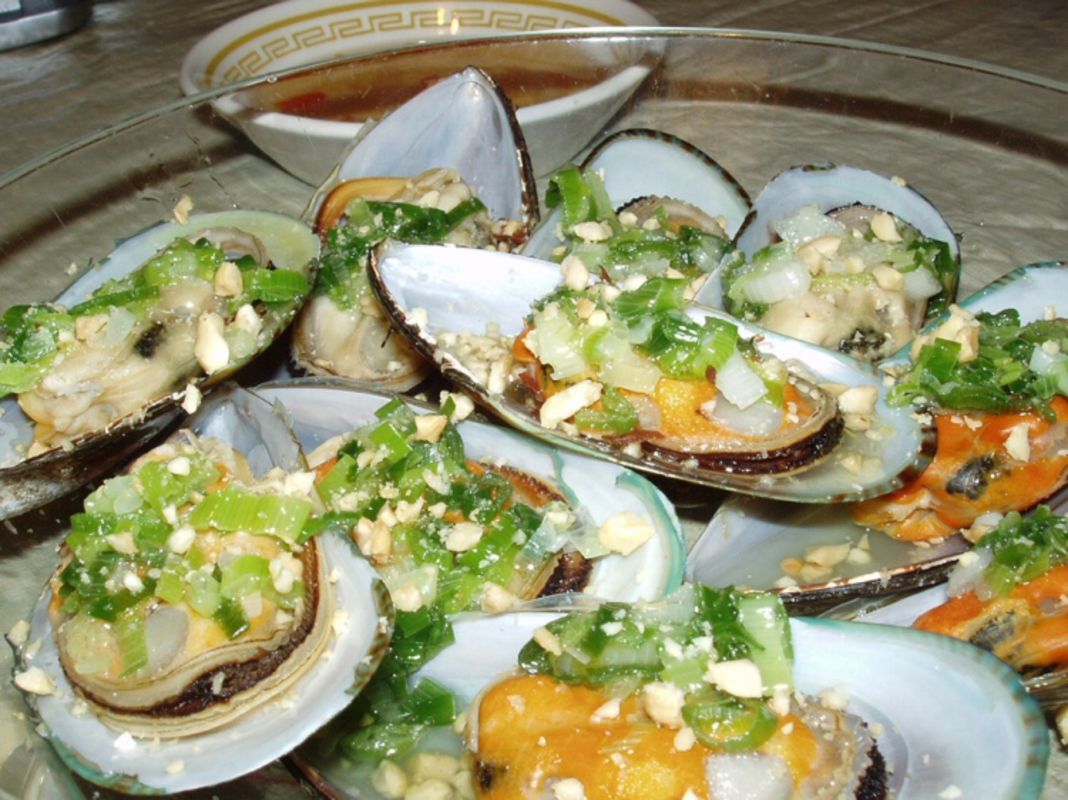 Dive into the vibrant flavors of Phu Quoc Travel
