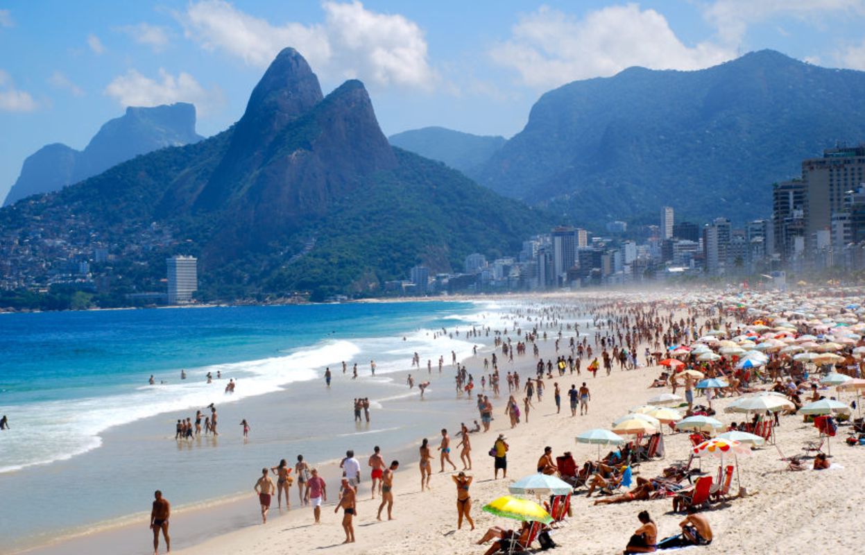 Photograph the adventurous allure of Da Nang’s waters