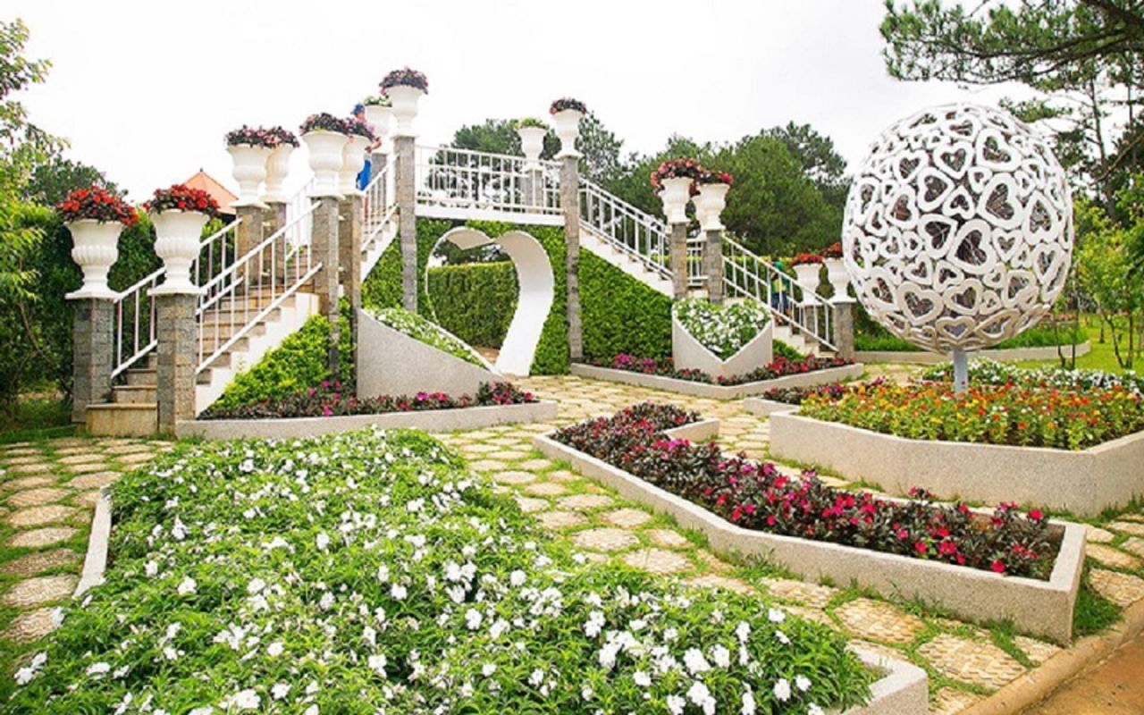 Begin your Da Lat Tours with a scenic adventure
