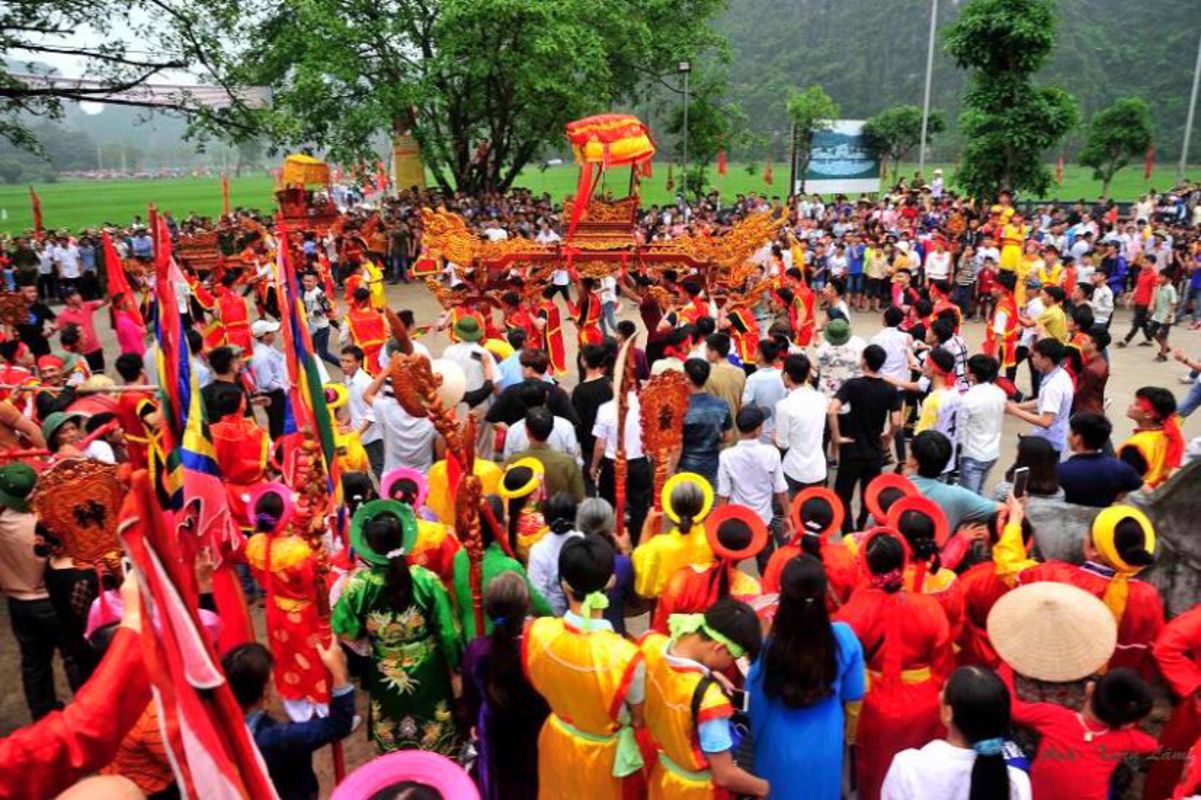 Photograph the vibrant allure of Ninh Binh’s cultural events