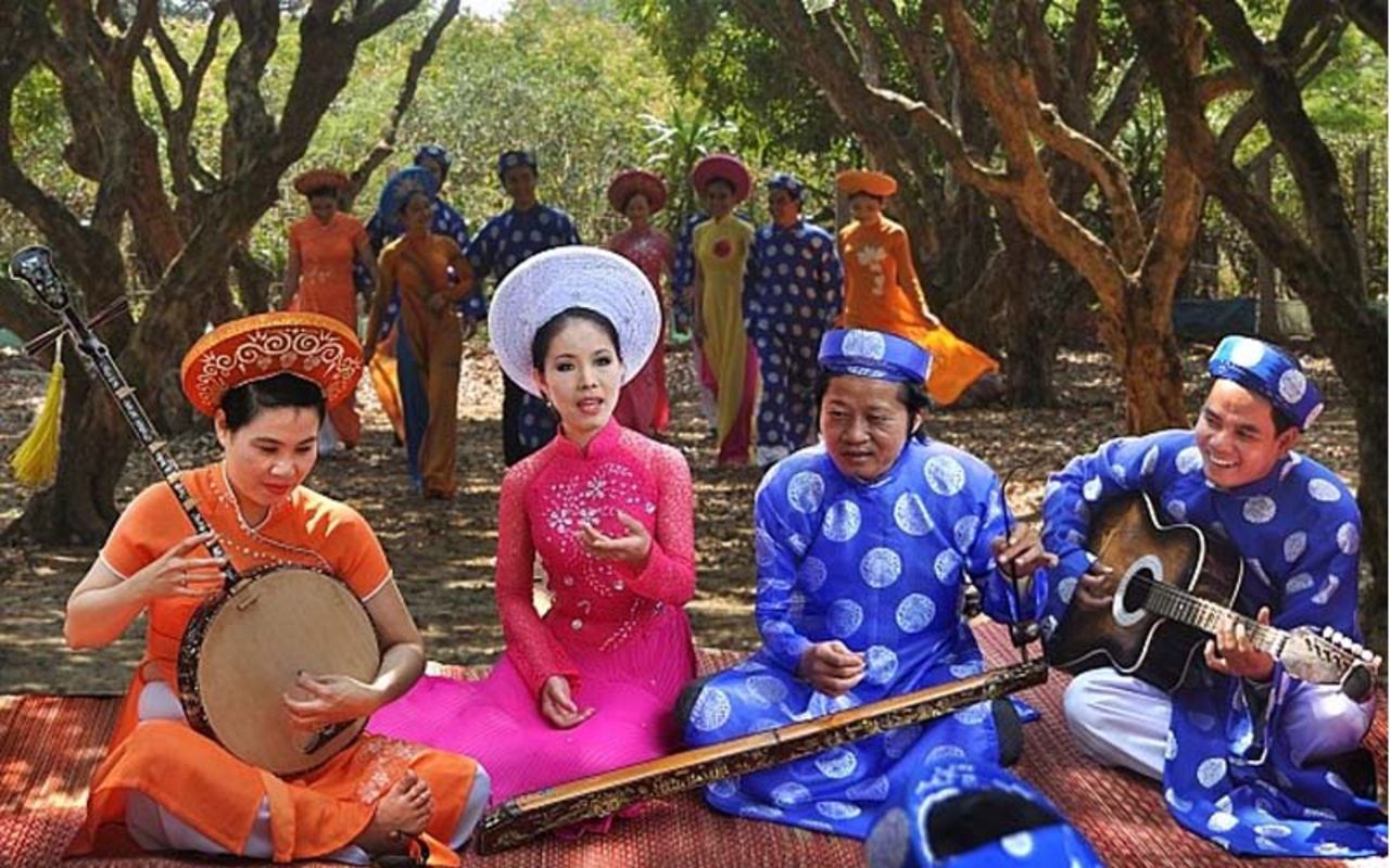 Experience Vinh Long Tours with sustainable adventures