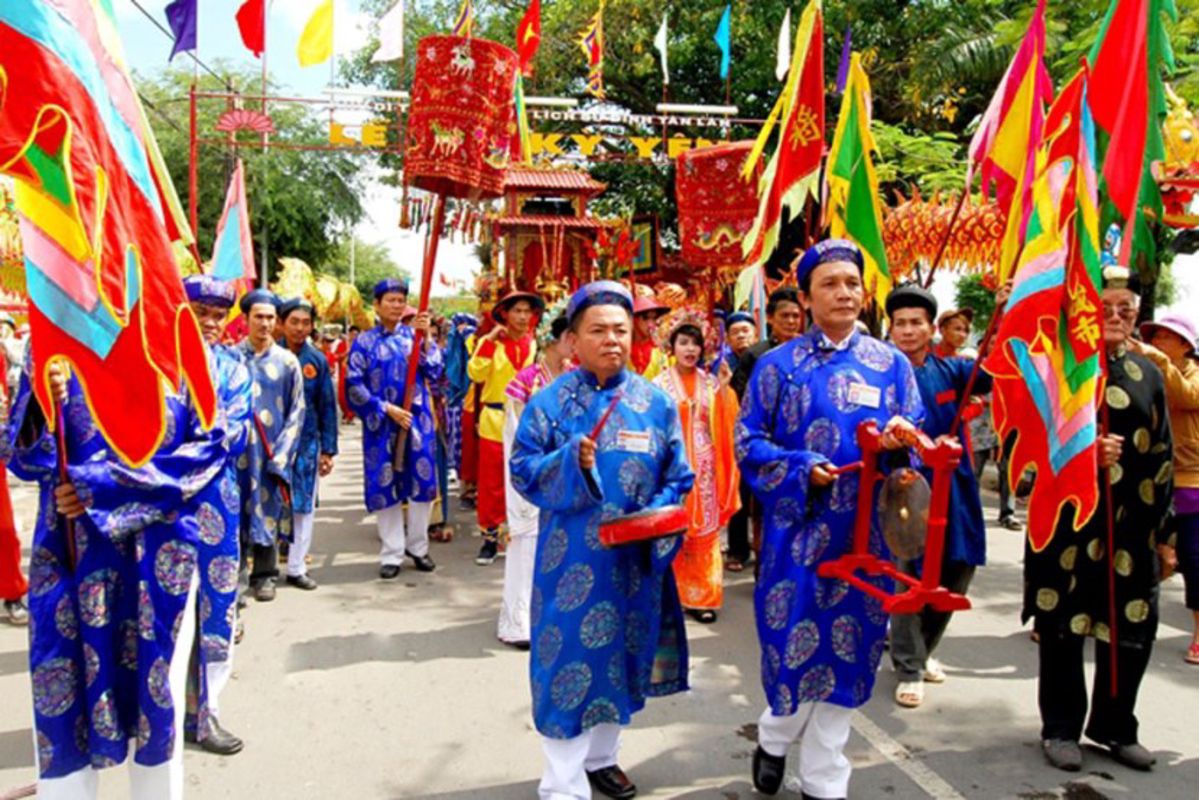 Learn Long An’s cultural heritage with expert insights