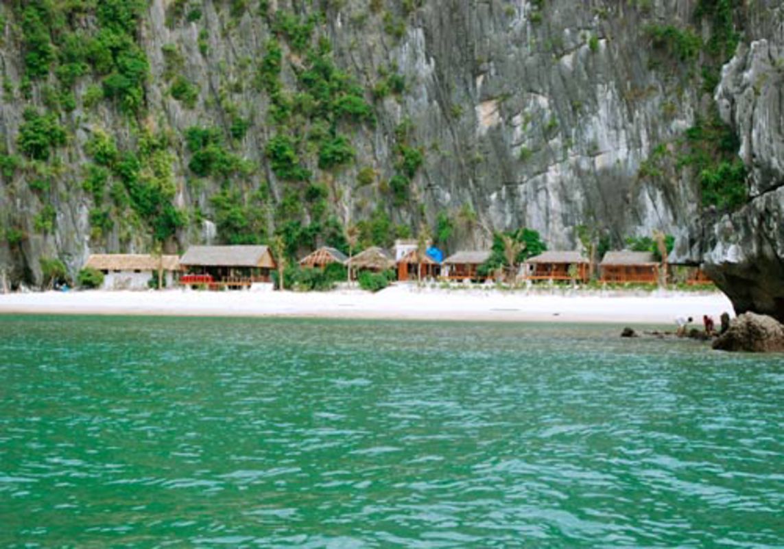 Dive into the scenic charm of Cat Ba Travel