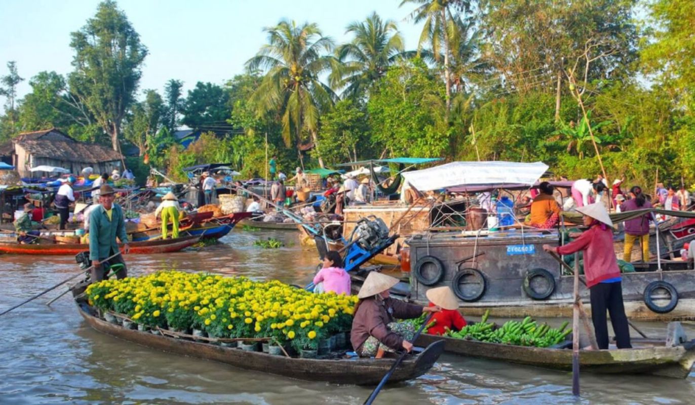 Nga Nam floating market