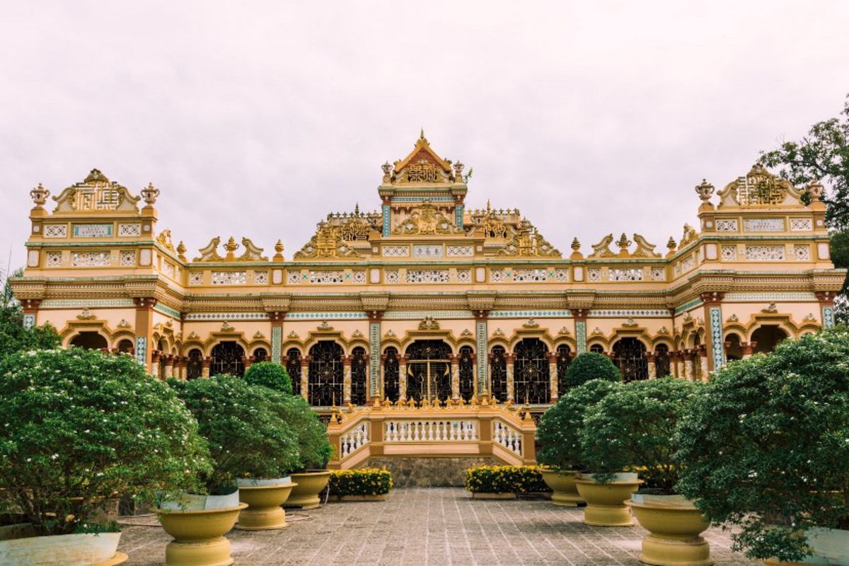 Capture the architectural beauty of Tien Giang’s cultural gem