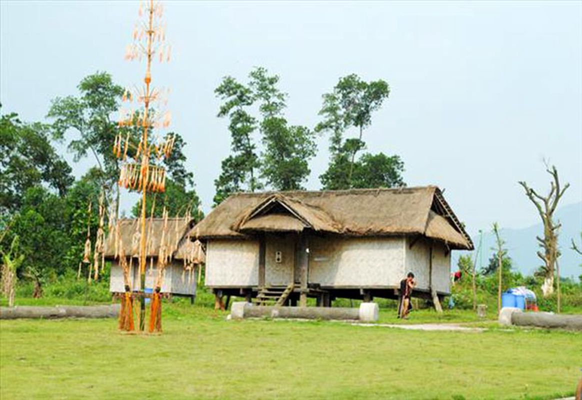 Experience Hanoi Tours with sustainable adventures