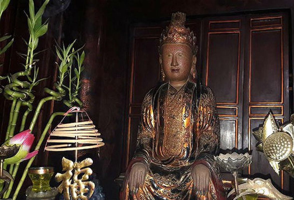 Capture the historic beauty of Ninh Binh’s cultural gem