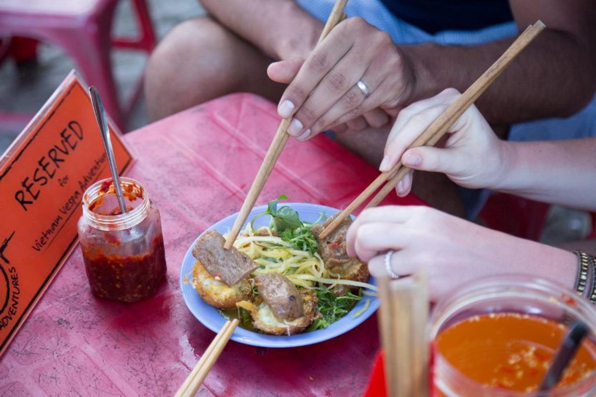 Capture the savory essence of Hoi An’s culinary gem