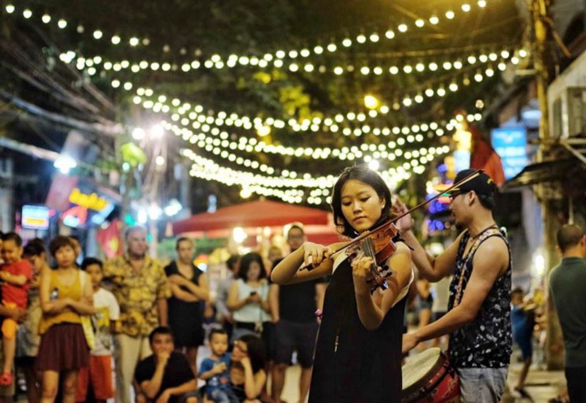 Photograph the lively allure of Hanoi’s cultural stage