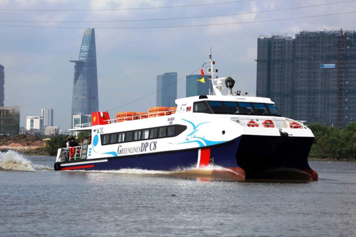 Capture the scenic beauty of Vung Tau’s coastal arrival