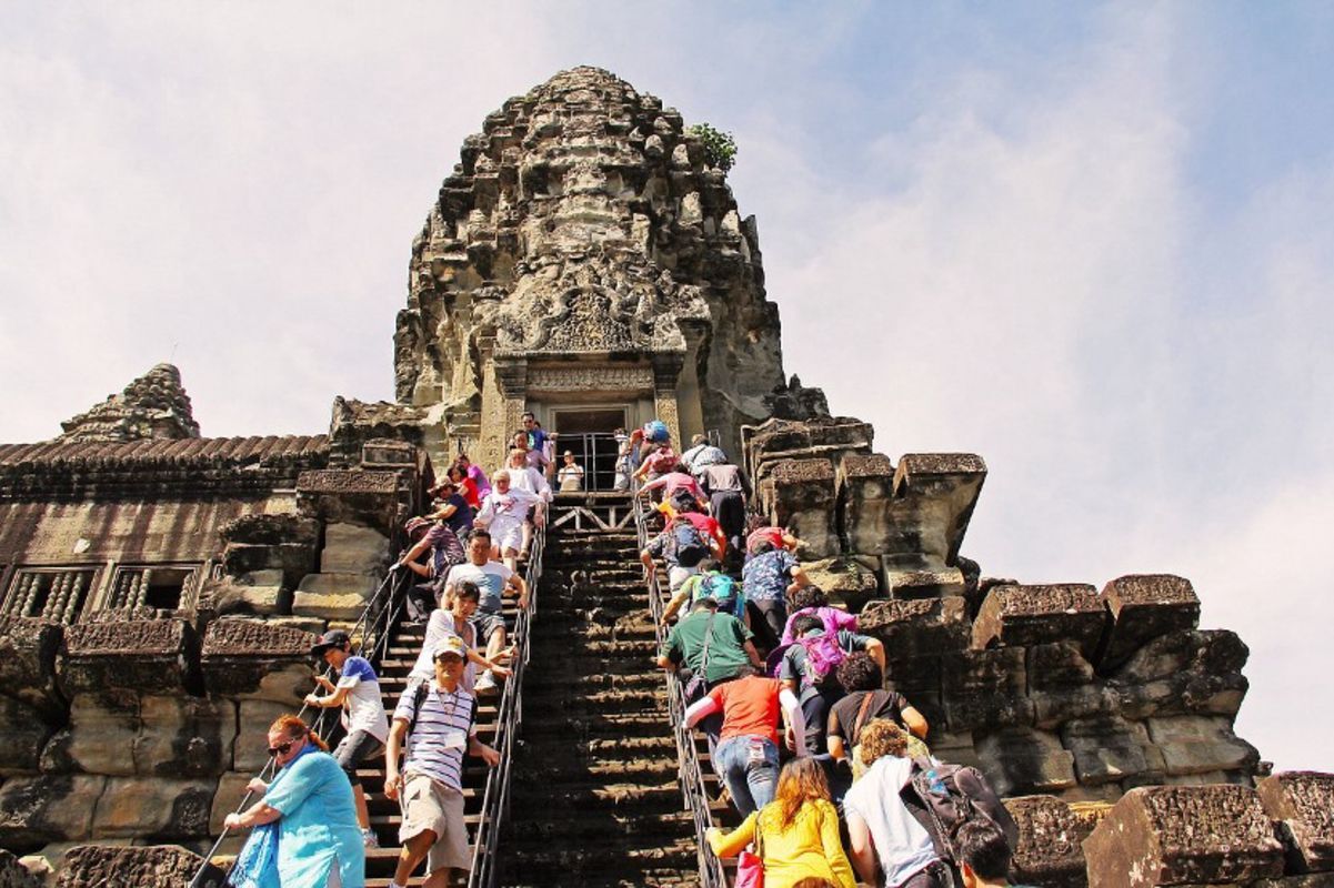 Learn Siem Reap’s heritage with expert insights