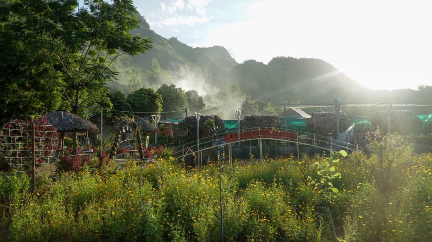Experience Hoa Binh Tours with sustainable adventures