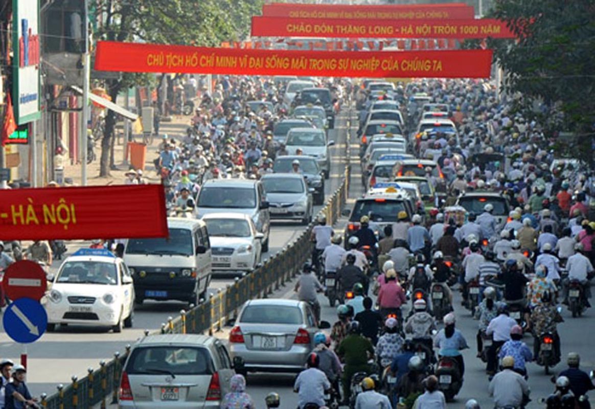 Start your Hanoi Travel with vibrant street vibes