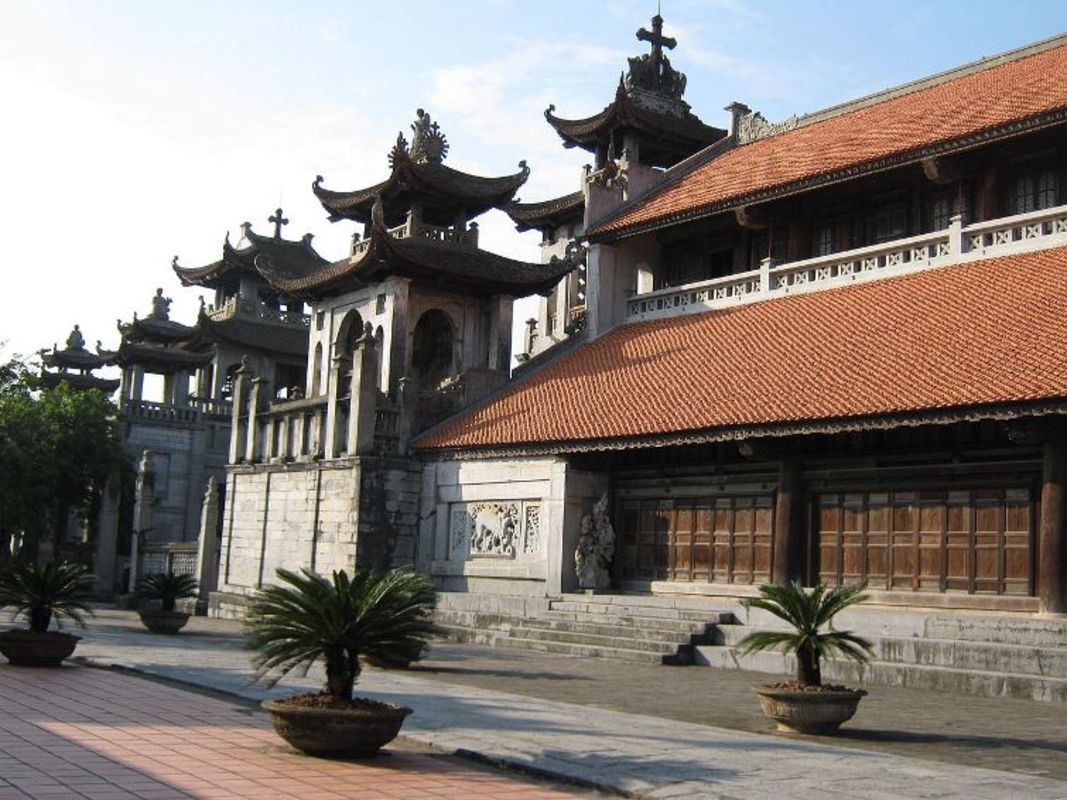Dive into the serene charm of Ninh Binh Travel