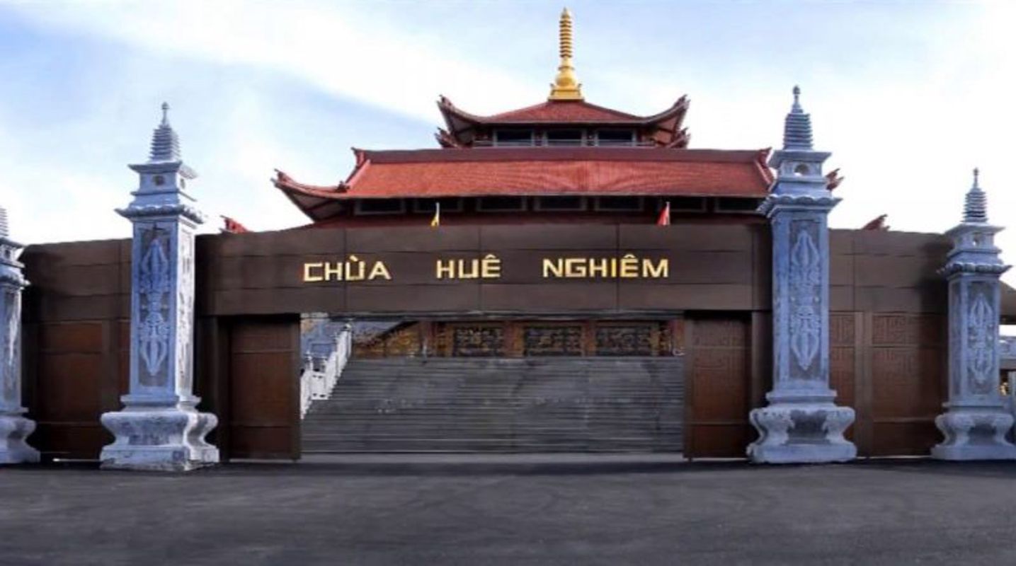 Experience Ho Chi Minh City Tours with sustainable exploration