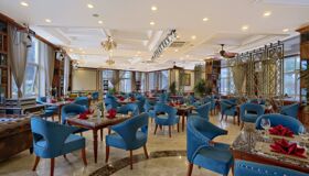 Experience Ha Tinh Tours with sustainable dining