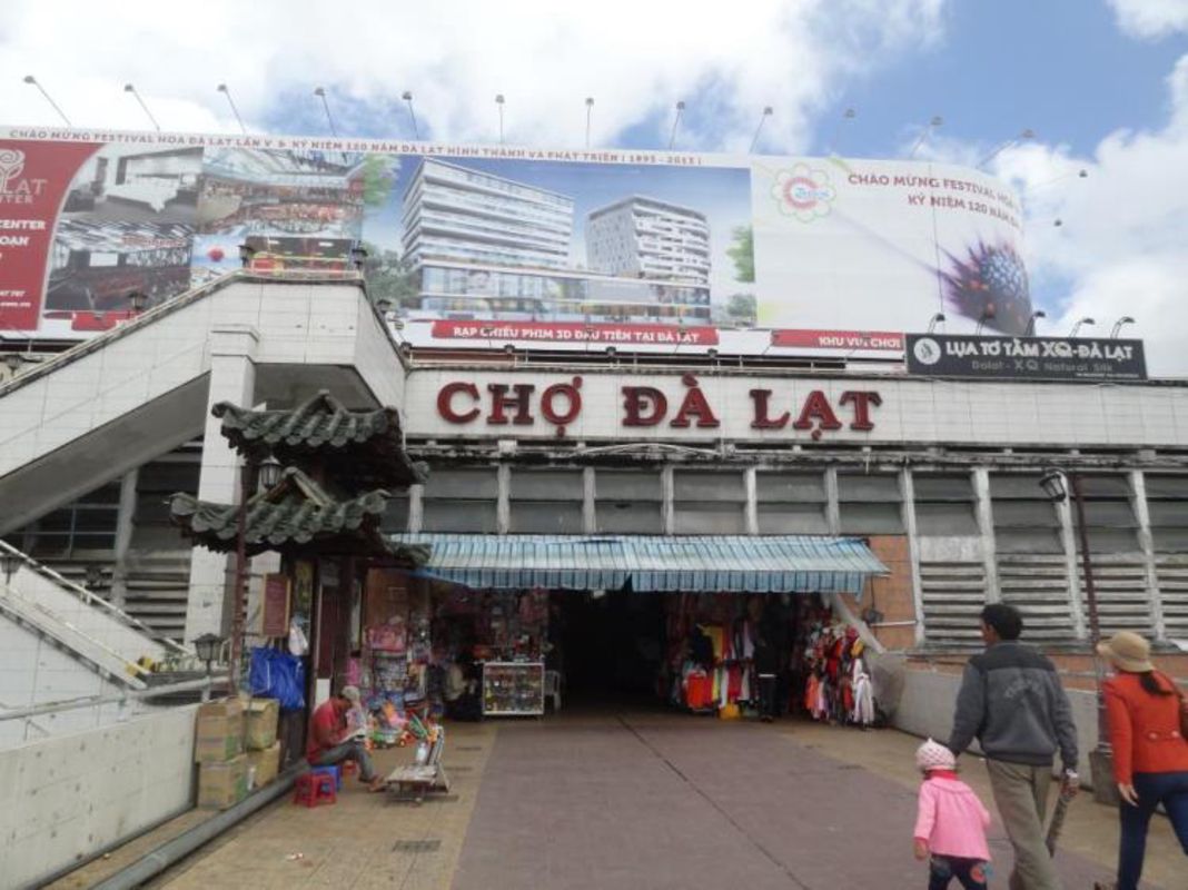 Start your Da Lat Travel with lively market vibes