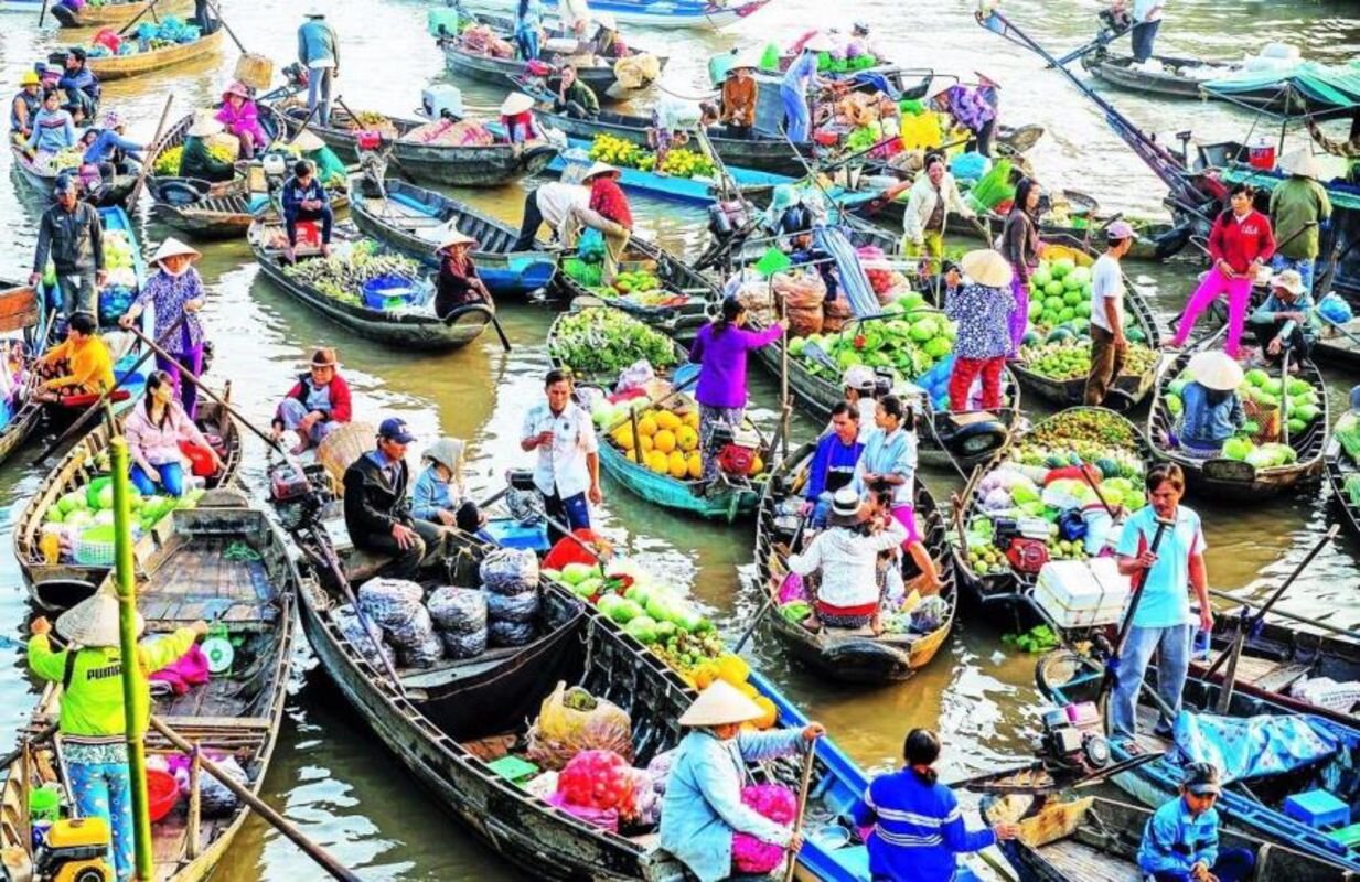 Capture the authentic river trade of An Giang’s gem