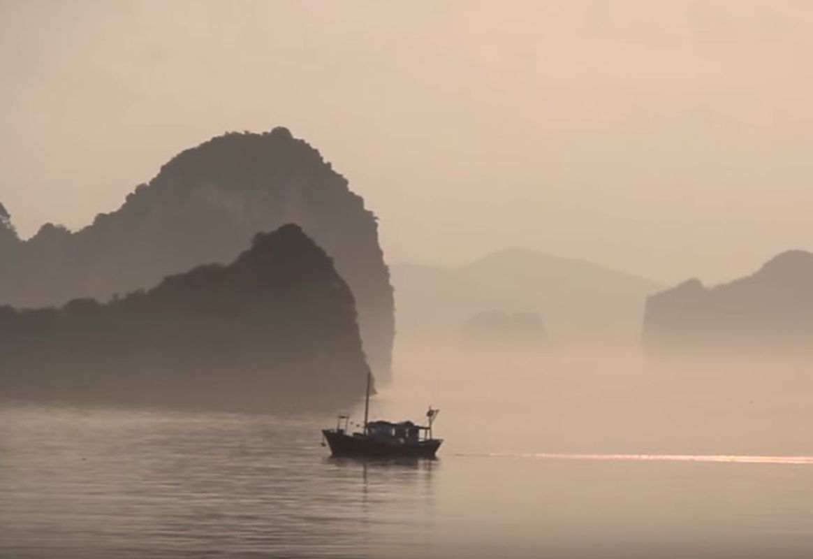 Experience Halong Bay Tours with sustainable adventures