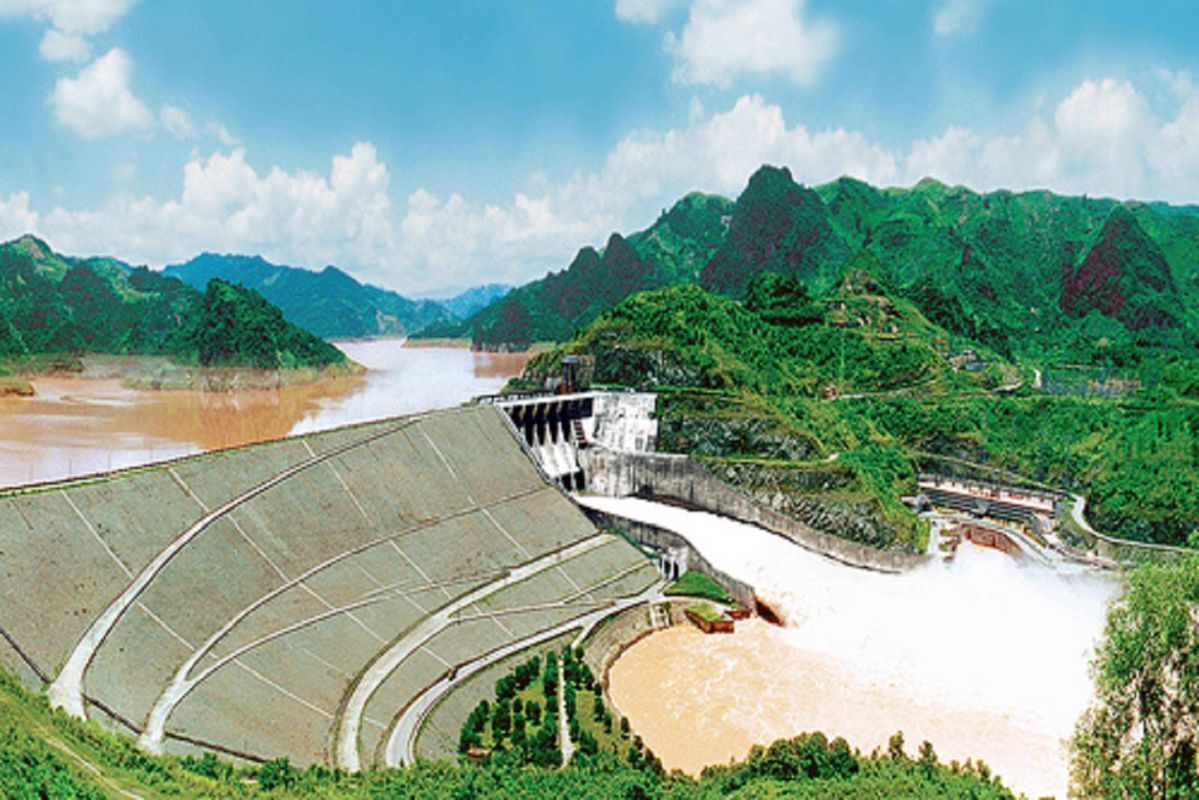 The Hoa Binh Hydropower plant - Seize the historic spirit of Hoa Binh Travel