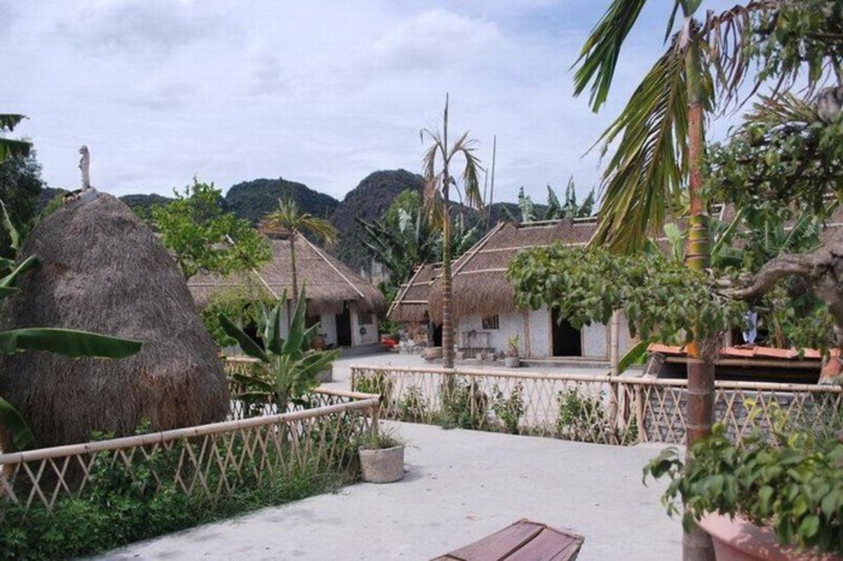 Experience Ninh Binh Tours with sustainable adventures