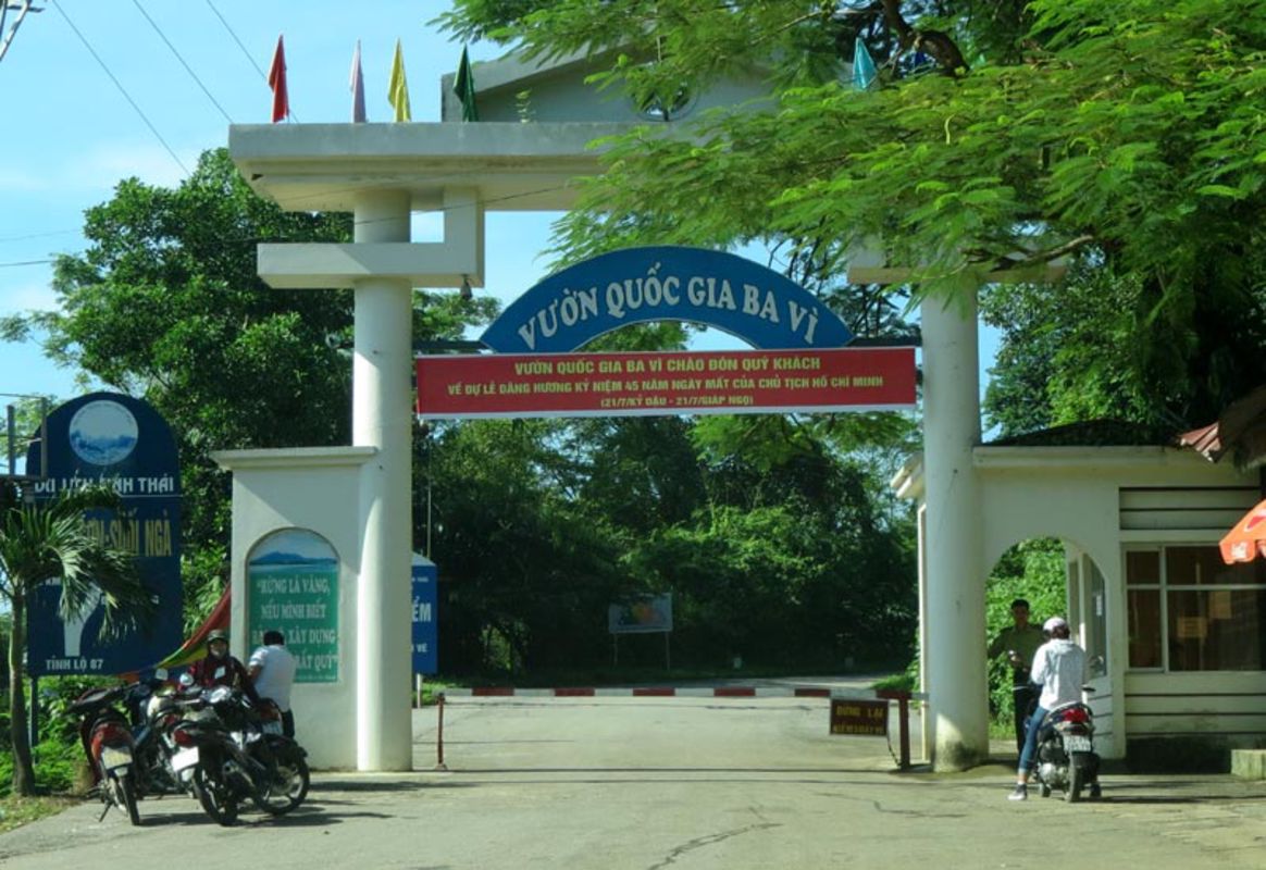 Experience Hanoi Tours with sustainable adventures
