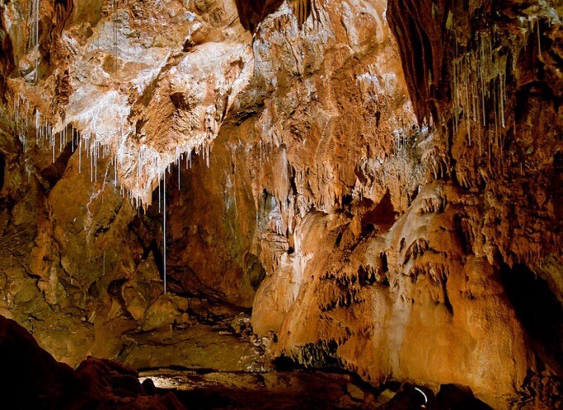Experience Hoa Binh Tours with sustainable adventures