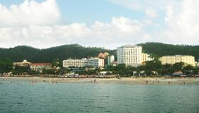 Photograph the coastal allure of Quang Ninh’s paradise